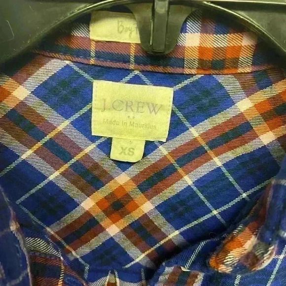 J. crew FACTORY J crew womens button down blue plaid flannel boy fit. XS - Picture 3 of 5